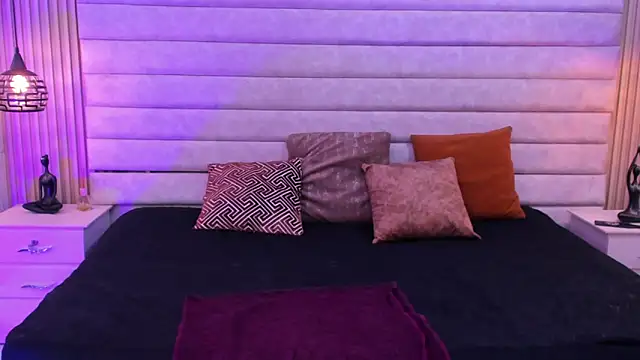 VictoriaaBlair webcam
