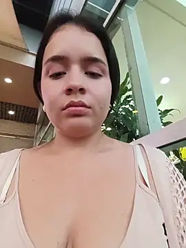 Julieth_hot-69 webcam