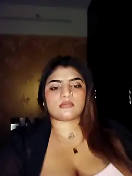 Sanaya_Gil webcam