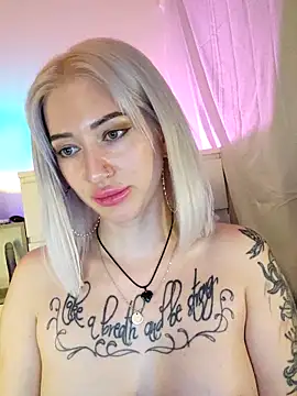 Gina-Lumara webcam