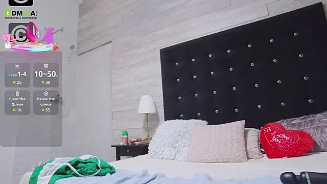 Ella_Lizzie webcam