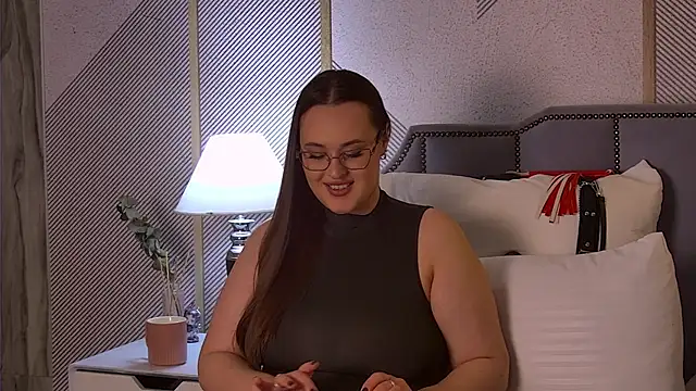 Queen_Monica_ webcam