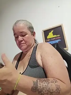 CheekySnowQueen_69 webcam