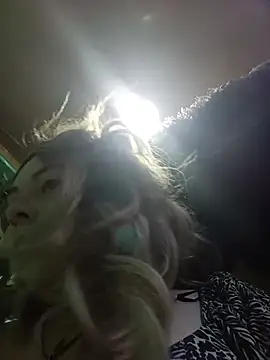 madelaine- webcam
