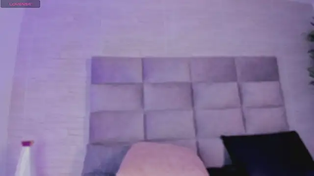 michele_jones webcam