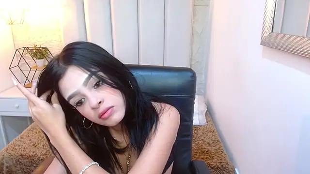 mia_velvetk webcam