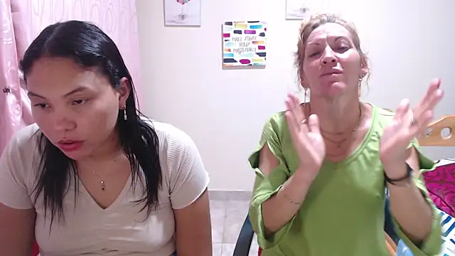 juliachannelhot webcam