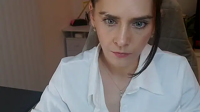 khalessi13 webcam