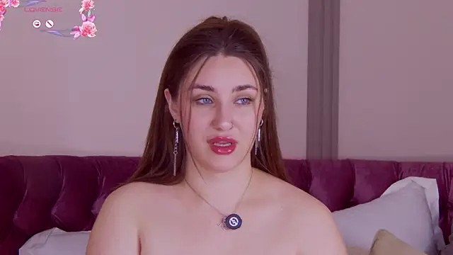 KiraBarlows webcam