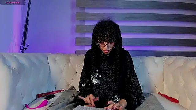 Tamia_25 webcam