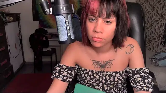 Liv_Alt live sex cam