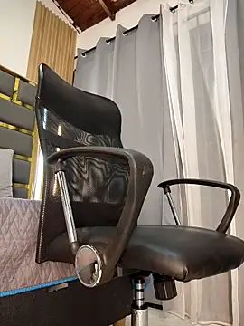 Oliver_bigblack_cock webcam