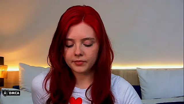 Nora__Ray webcam