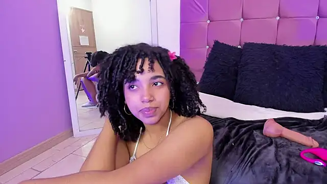 JazmyXXX webcam