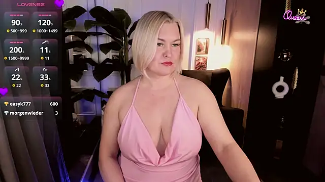 YolandaKiss webcam