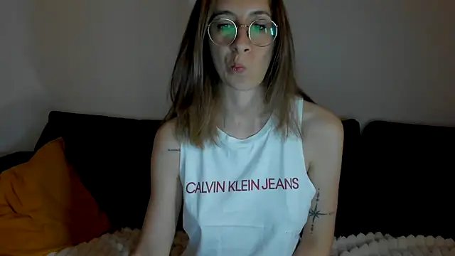 DesireMore90 webcam