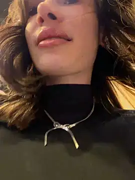 Irresistible24 webcam