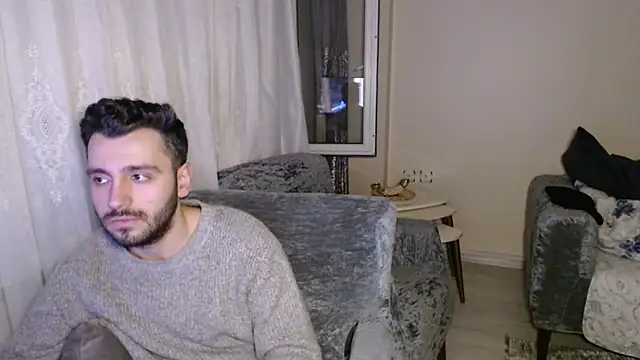 handsomeee04 webcam