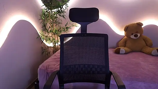 Emma_Lirys webcam