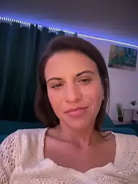 ScarlettNoirr webcam