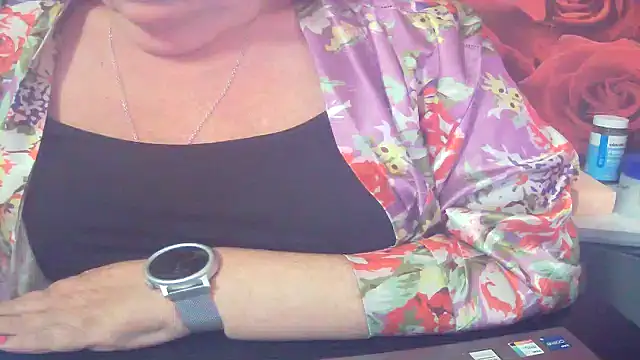 Playful_MILF_Demi webcam