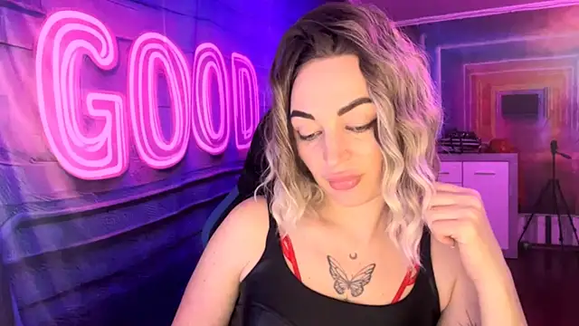 Vellora_ webcam