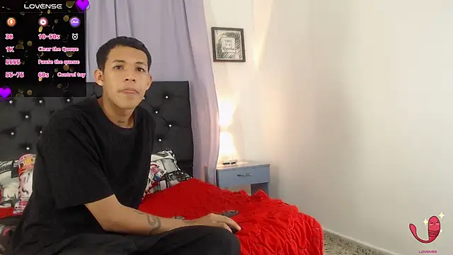 Mia_Hiills webcam