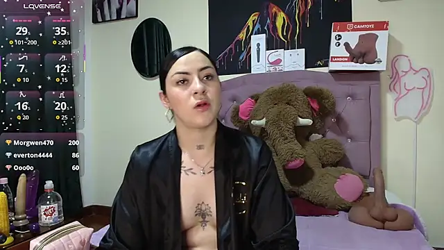 Emmie_Hot webcam