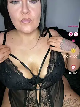 Miss_CurvesXXX webcam