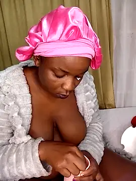 YummyBoobs_ webcam