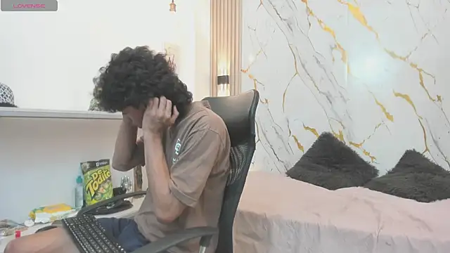 Zayn_Fox32 webcam