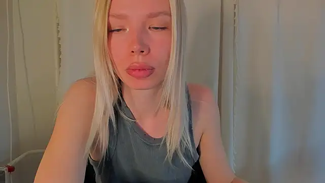 Olivia_Bells webcam