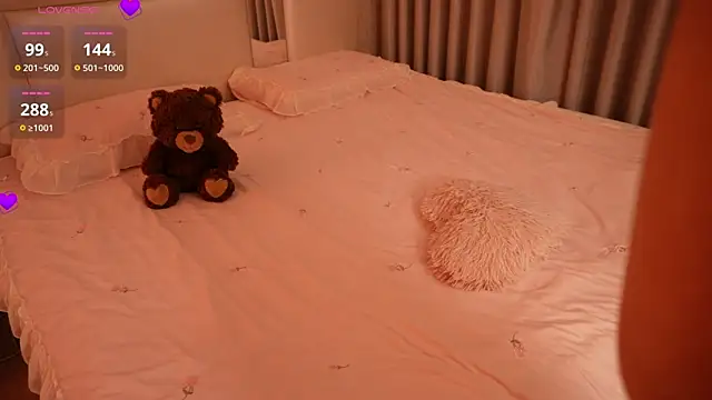 Lilly_Colins live sex cam