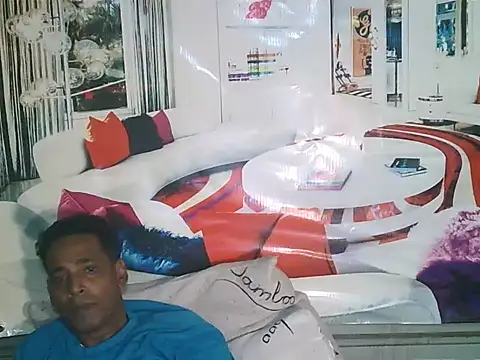 IndianHunk01 webcam