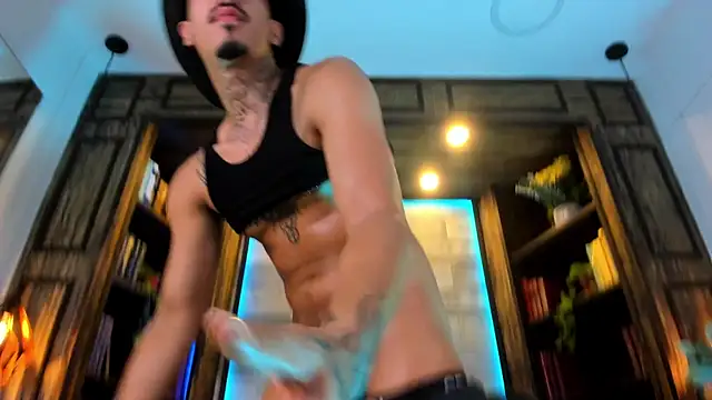 Donovan_Desmond webcam