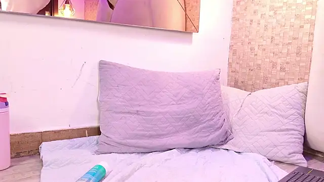 celestte_sm webcam