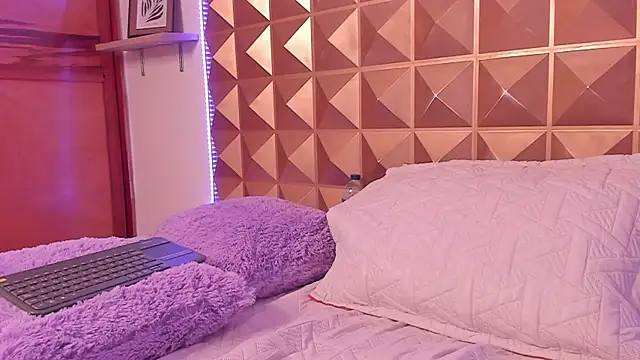 Kailany_Beltran webcam