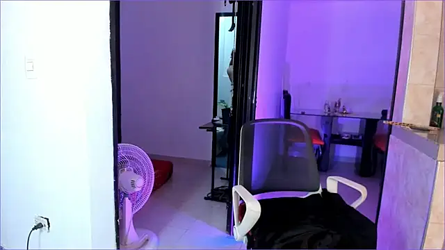 CandyLatinHott webcam