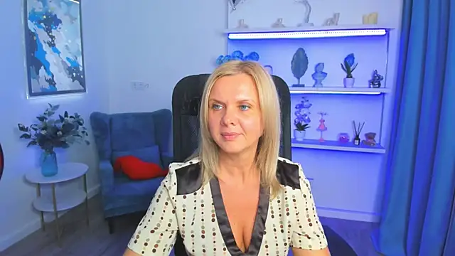 AgathaKlouin webcam