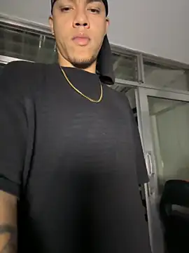 AlphaMasterXxx webcam