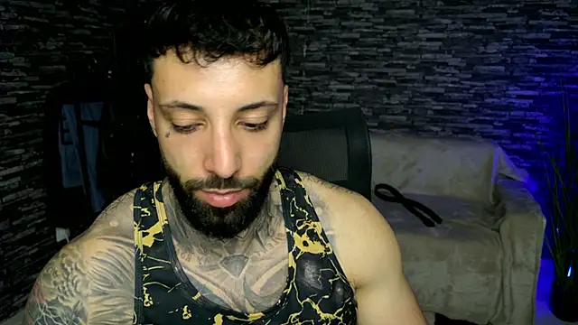 MasculineGuy99 webcam