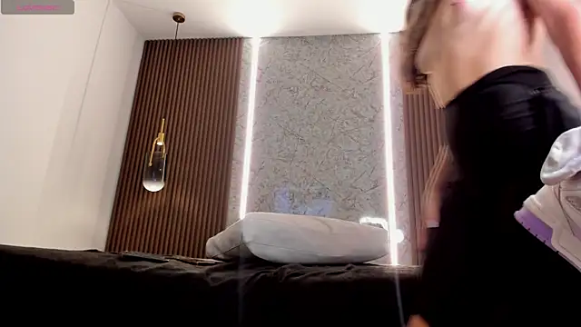maye_wells_ webcam