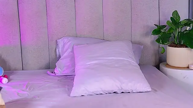 AlessiaAuren webcam