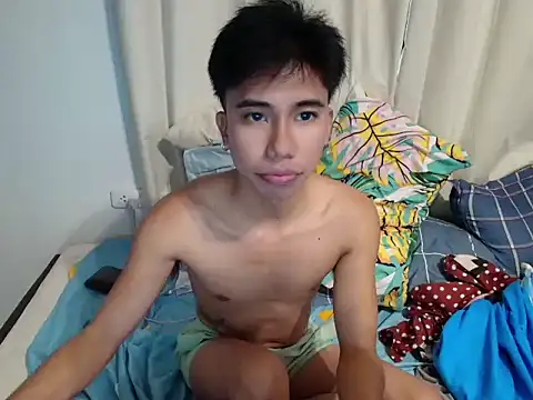 Ur_pinoyhotbrix webcam