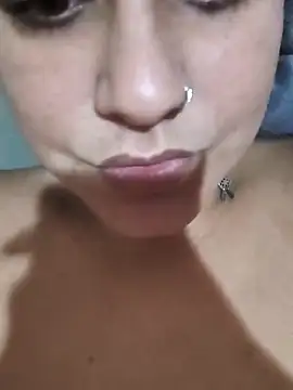 Luna-elle webcam
