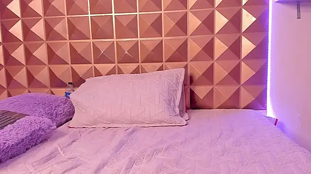 Kailany_Beltran webcam
