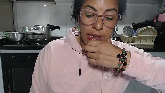 kateleyagrey webcam