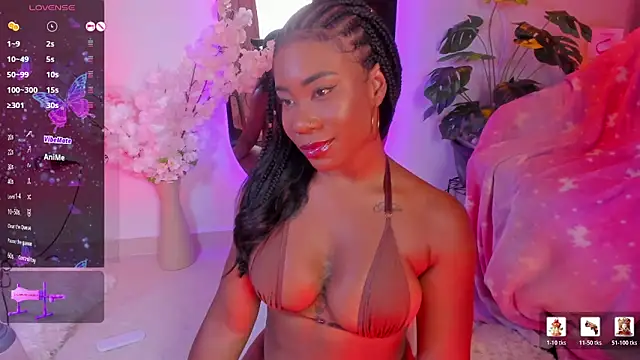 NahomyVega webcam