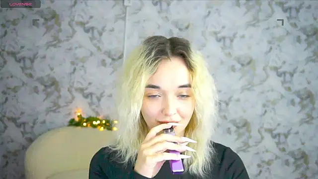 Ashley_S webcam
