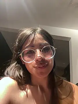 Jade_Zephyra webcam